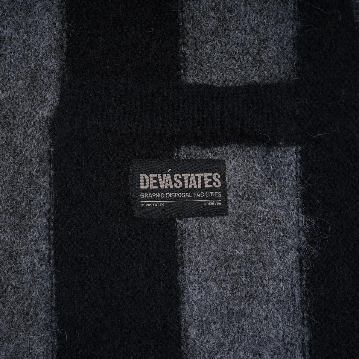 DUSK KNITTED MOHAIR CARDIGAN [GREY]